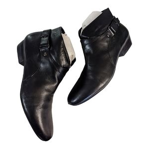Nine West booties 9.5